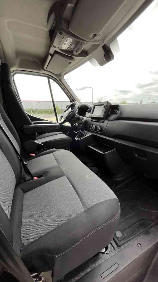 K zapůjčení dodávka Renault Master L4H3 - foto 6