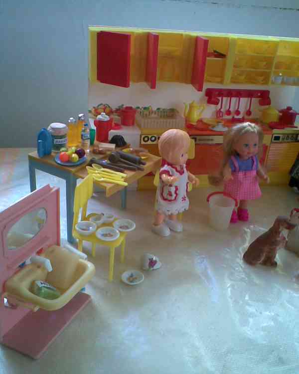 Retro nábyteček s panenkami - foto 2