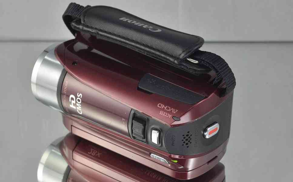Videokamera: Canon LEGRIA HF R26 Full HDV 1080* - foto 7