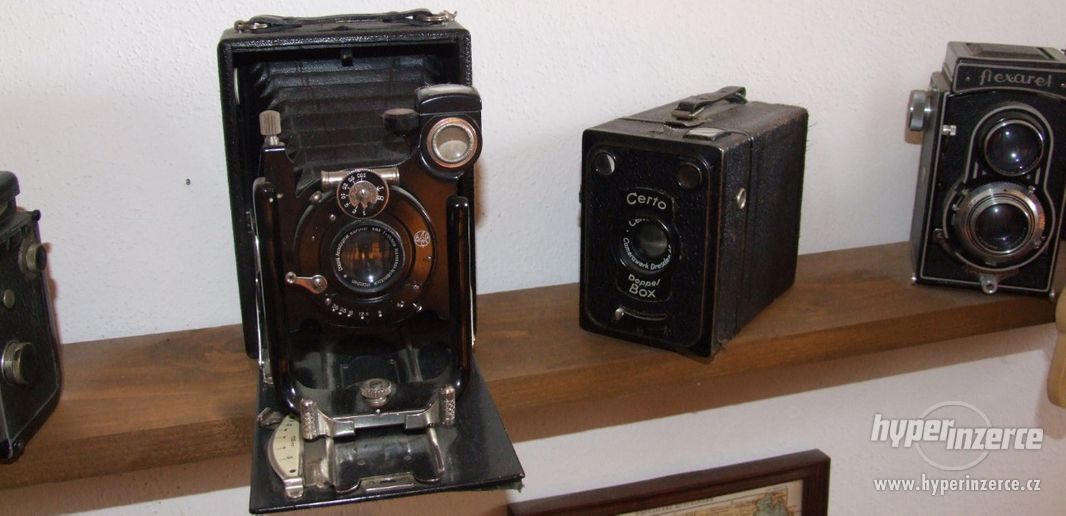 Sbírka retro fotoaparátů a příslušenství - foto 2