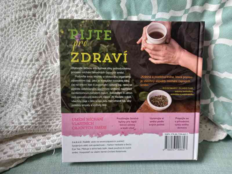 Kniha Léčivé bylinné čaje - Sarah Farr - foto 2