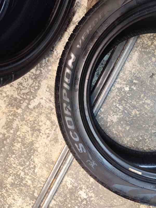 letní pneu 235/50 R19 Pirelli  - foto 3