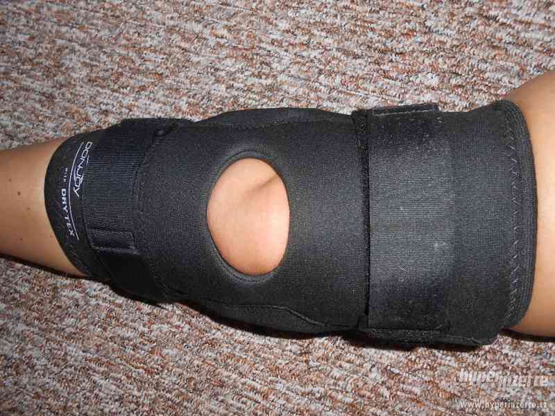 Bandáž na koleno pro sportovce - foto 4
