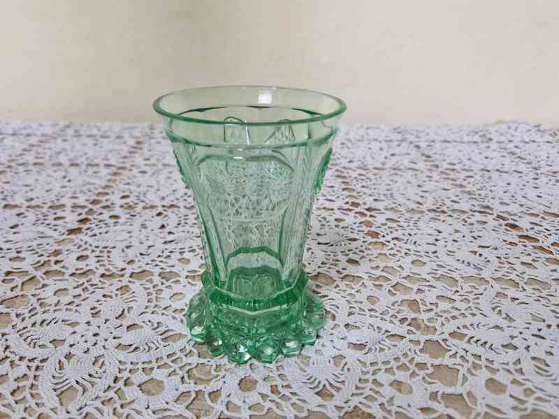 Krásná biedermeier broušená zelená Sklenice uran - foto 2