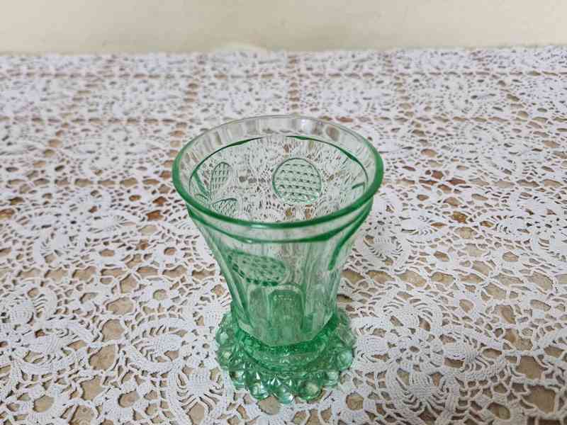 Krásná biedermeier broušená zelená Sklenice uran - foto 5