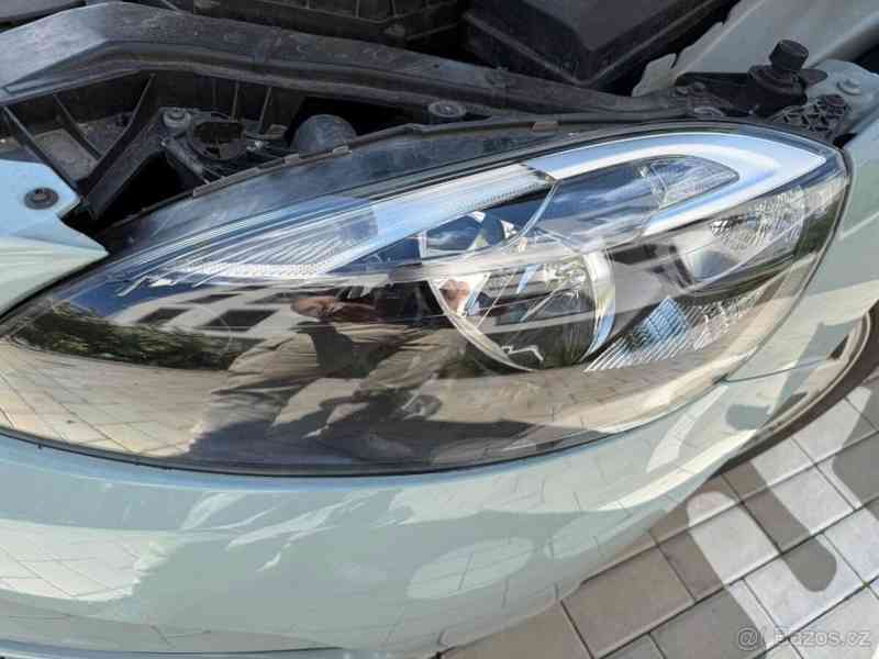 Volvo V40 - foto 13