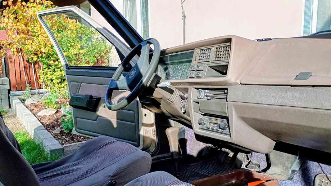 Prodám Škodu Favorit 136 LS 46 kW z roku 1990 - foto 8