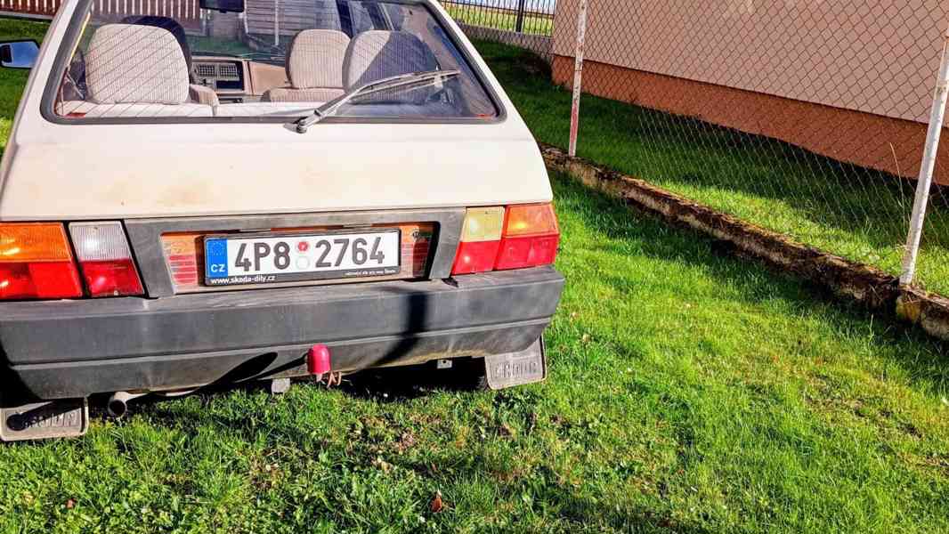 Prodám Škodu Favorit 136 LS 46 kW z roku 1990 - foto 3