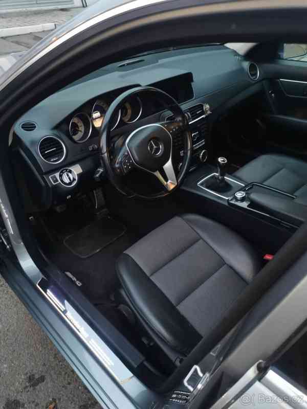 Mercedes-Benz Třídy C w204 kombi 2012 - foto 6