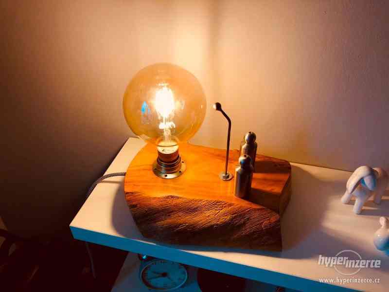 Stolní lampa free energy - foto 5