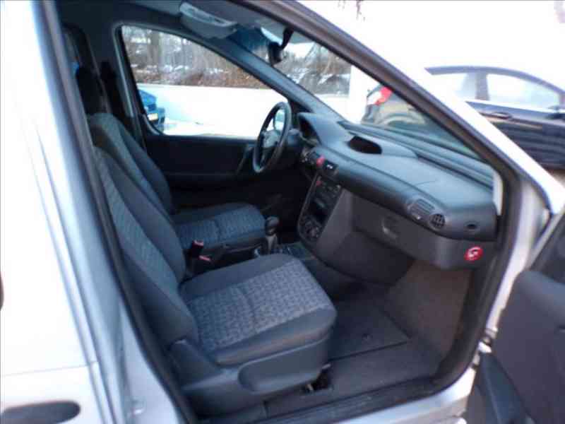 Mercedes-Benz Vaneo i 1,6 - foto 8