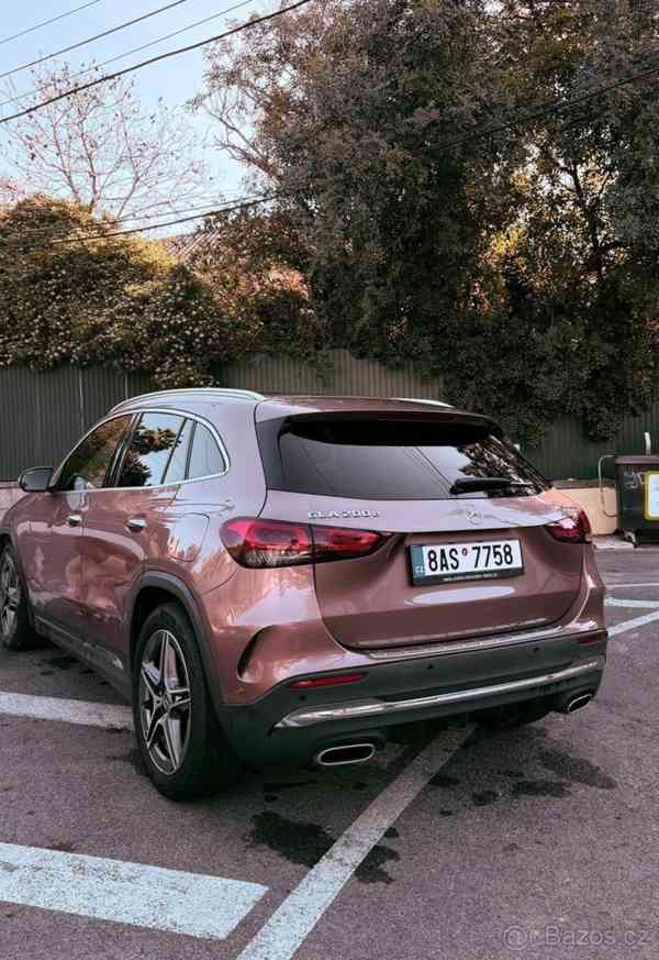 Mercedes-Benz GLA 2,0   200 d 4MATIC AMG Line - foto 2