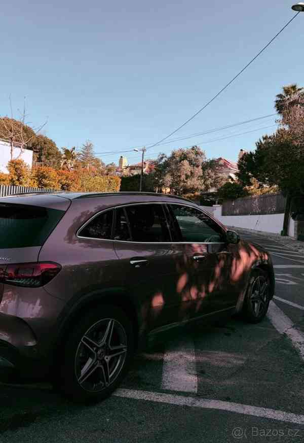 Mercedes-Benz GLA 2,0   200 d 4MATIC AMG Line - foto 3