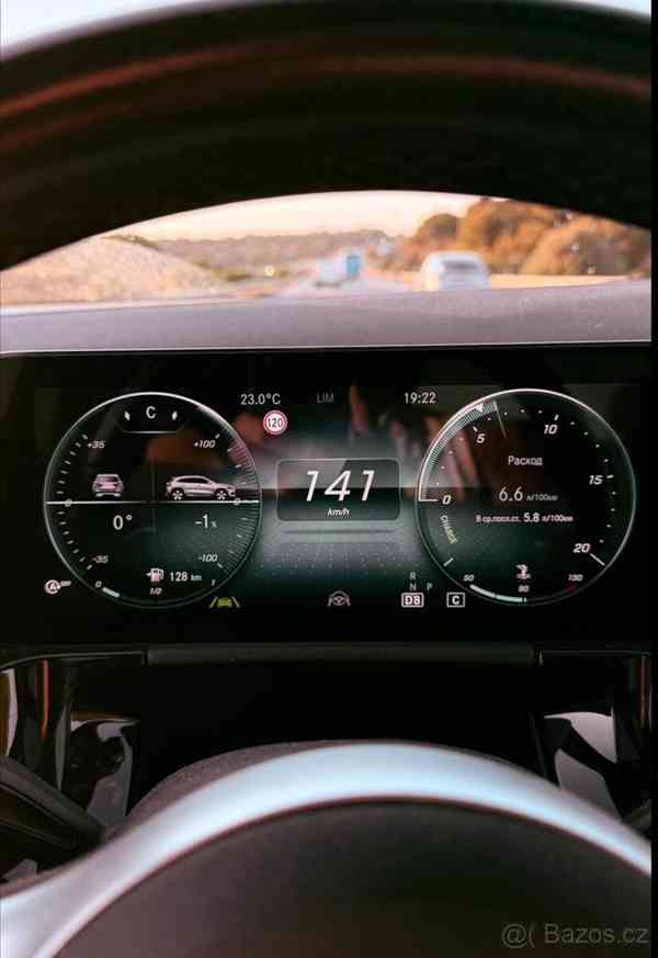 Mercedes-Benz GLA 2,0   200 d 4MATIC AMG Line - foto 4