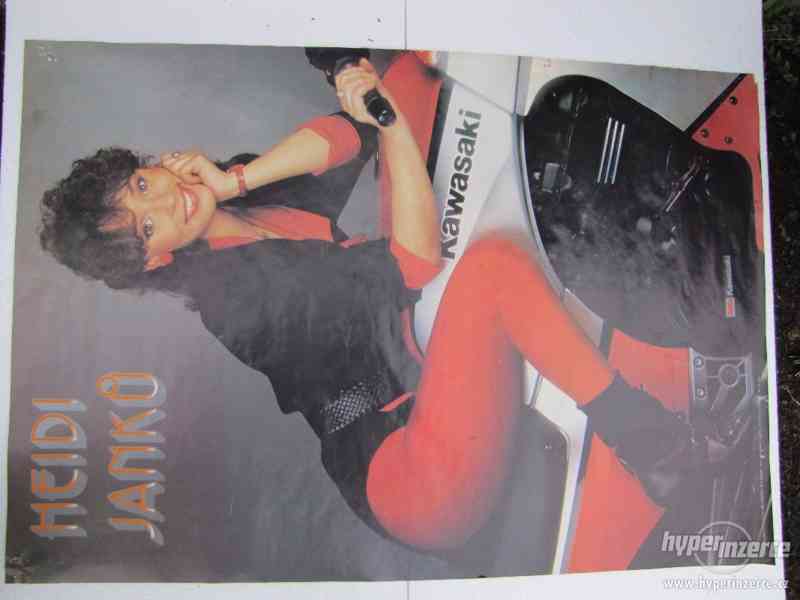 Plakáty zpěváků 70--80. let - foto 3