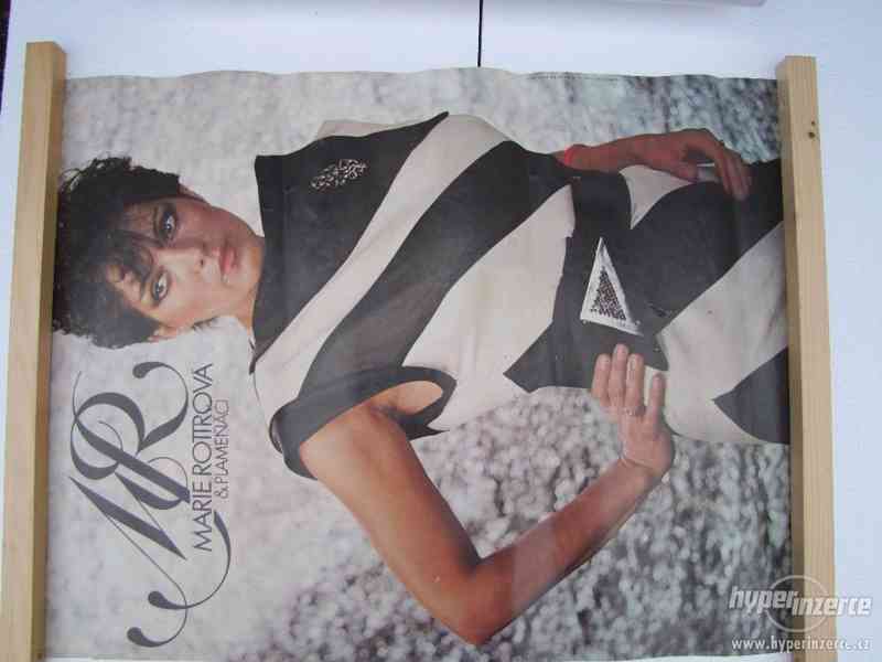 Plakáty zpěváků 70--80. let - foto 6