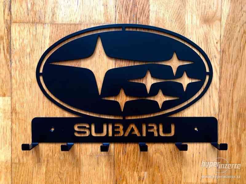 Designový věšák - Subaru - foto 1