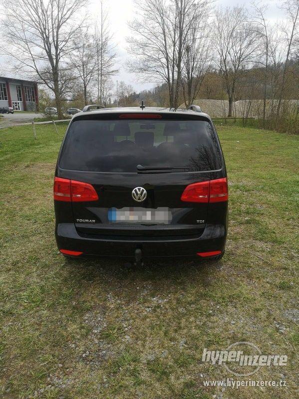 Volkswagen Touran - foto 5
