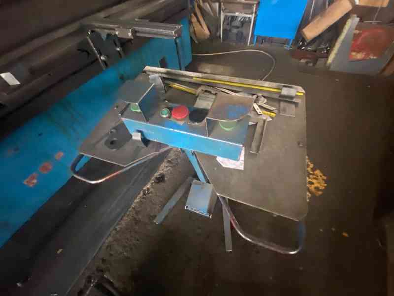 Použitý ohraňovací lis CTO 250 A/4000, r. v. 1992 - foto 4