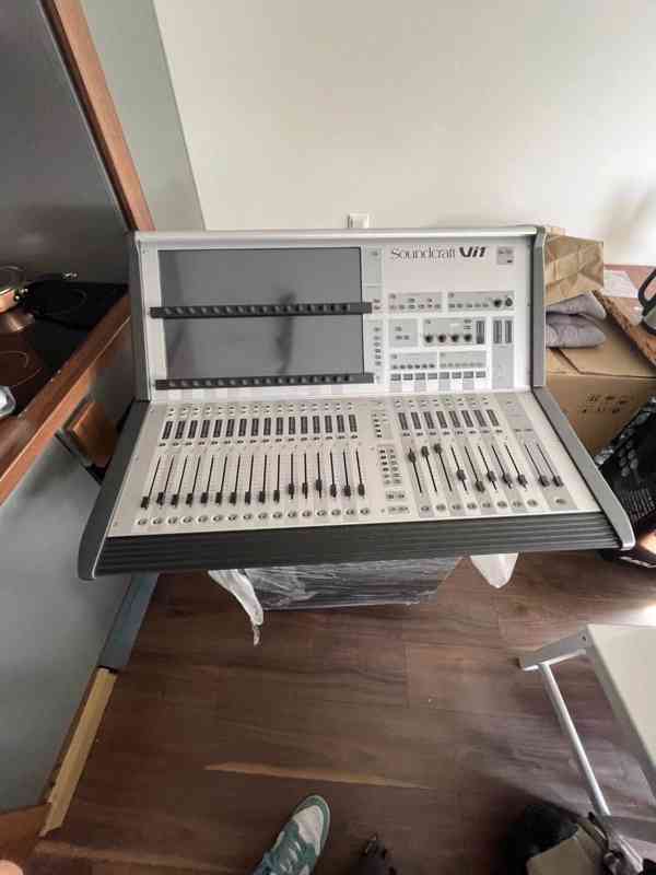 Soundcraft pult - foto 2