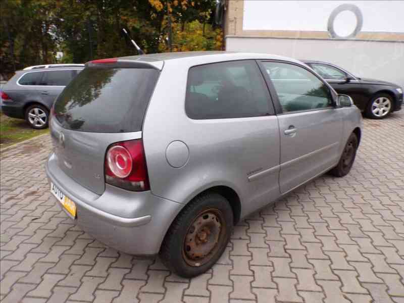 Volkswagen Polo 1,4 16V TEMPOMAT - foto 4