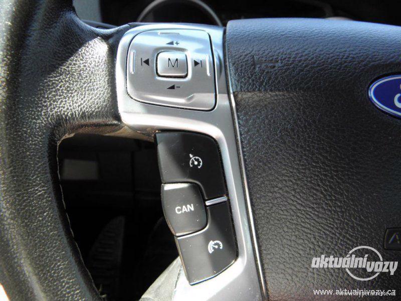 Ford Mondeo 1.6, nafta, rok 2011, navigace - foto 17