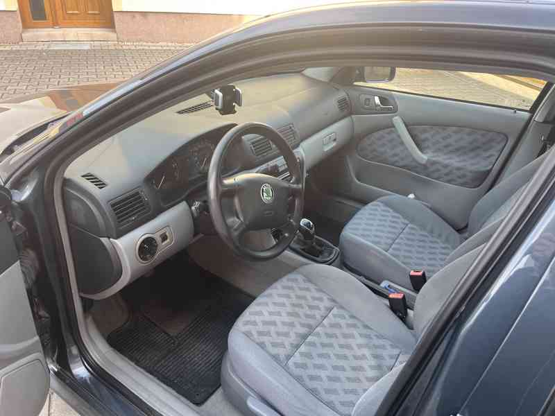 Škoda Octavia, 1.8 T 110kW - foto 4