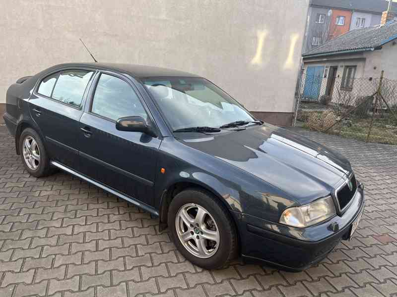 Škoda Octavia, 1.8 T 110kW - foto 3