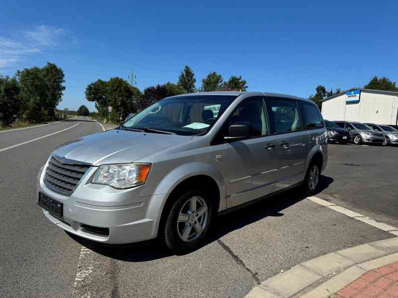 Chrysler Grand Voyager RT 3.8 V6 EU 2009 - foto 2