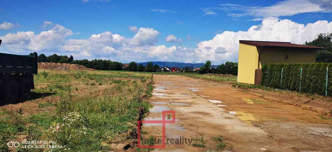 Prodej stavebního pozemku, 1040 m2 / Štarnov - foto 1