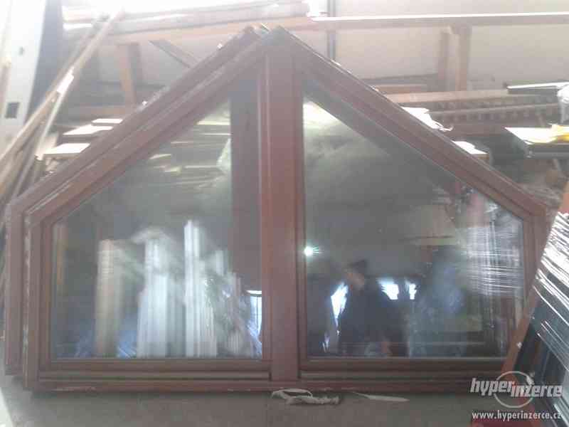 Výprodej dřevěných oken a dveří - foto 1