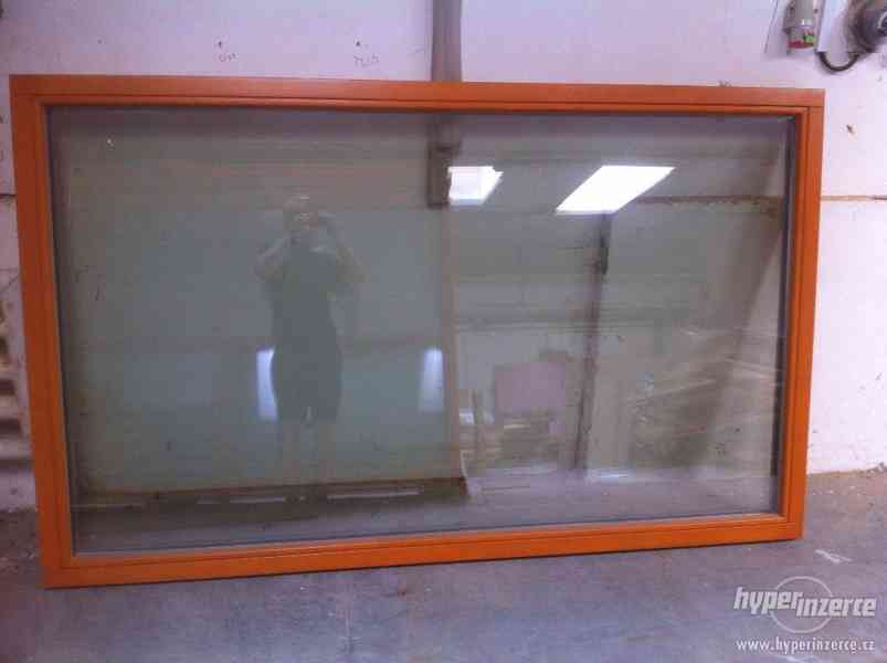 Výprodej dřevěných oken a dveří - foto 3
