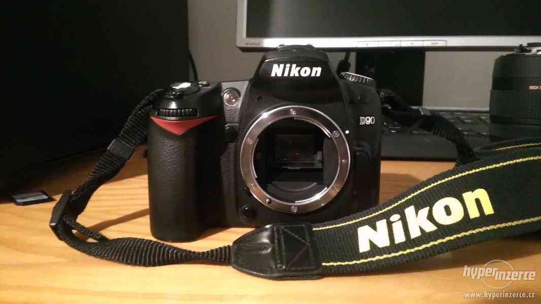 Nikon D90 - foto 2
