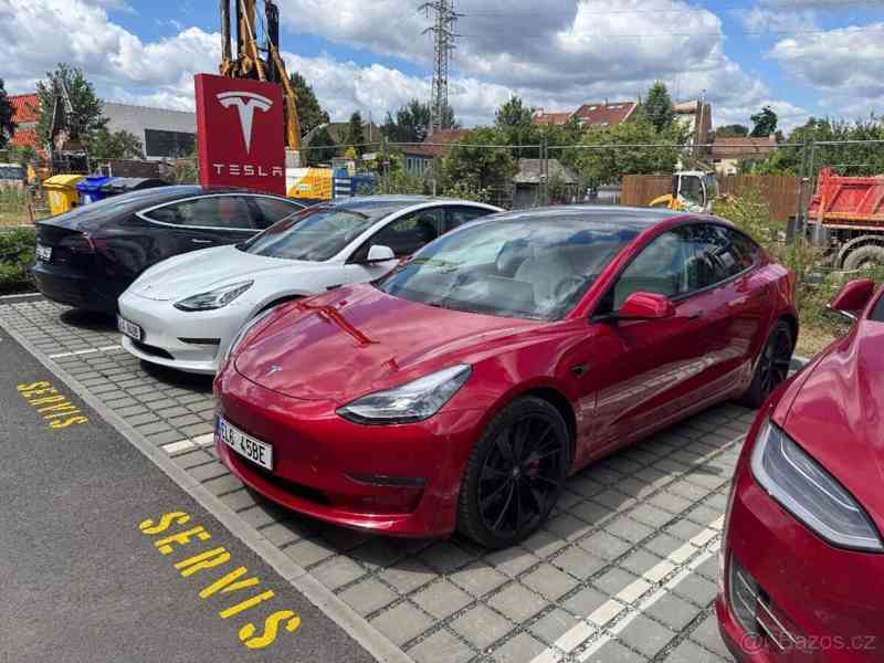 Tesla Model 3 performance - foto 1