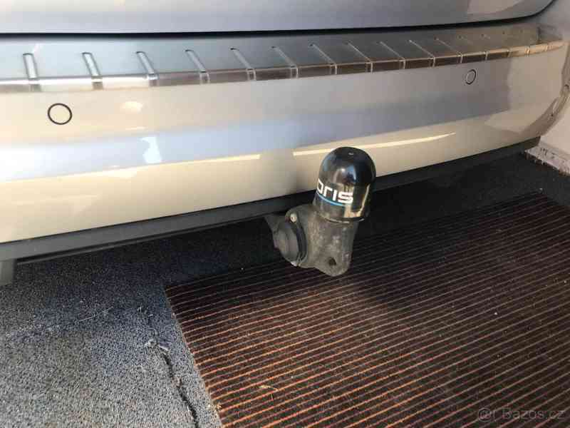 Volkswagen Touran, HIGHLINE 1.8 TSI 132kW DSG, TOP stav  - foto 15