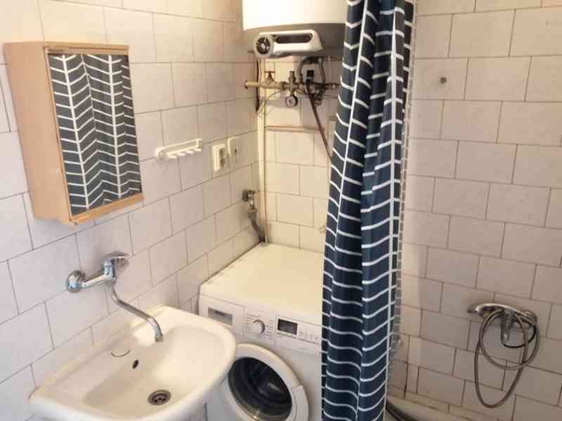 Pronájem 2+1, ulice Veveří, centrum, 55 m2, komora - foto 8