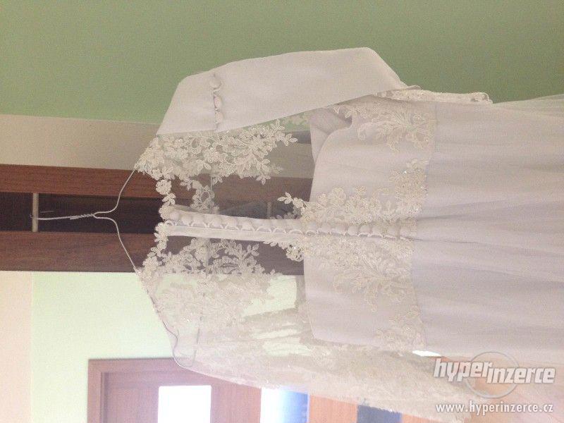 Luxusní svatební šaty s dubajskou krajkou - foto 8