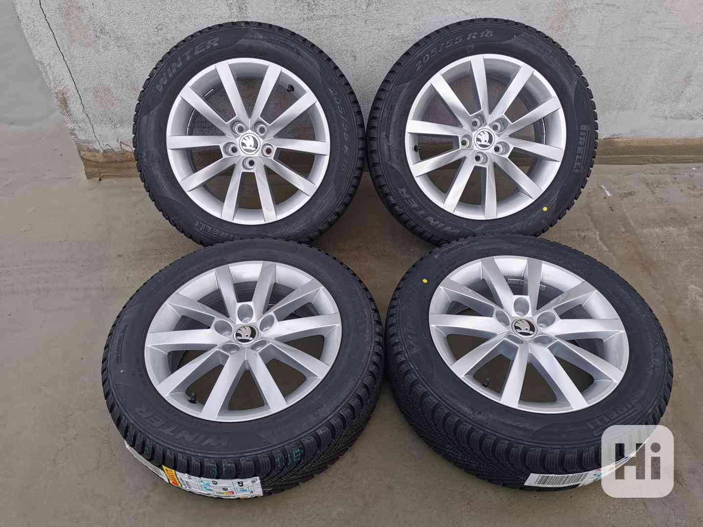 205/55R16 alu kola škoda scala 6x16 5x100 ET35 zimní pneu - foto 1