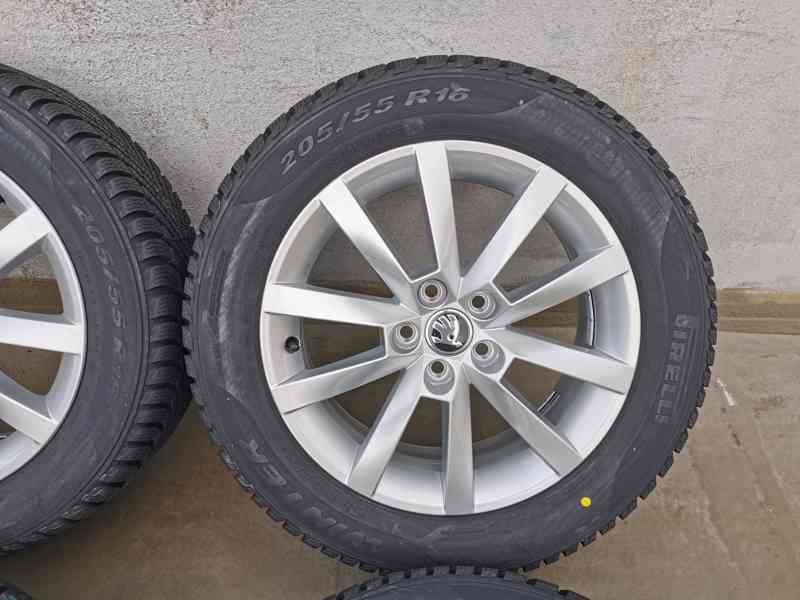 205/55R16 alu kola škoda scala 6x16 5x100 ET35 zimní pneu - foto 5