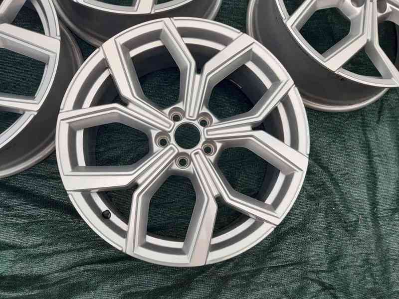 Alu disky R18 Volkswagen Polo Tcross 5x100 - foto 2