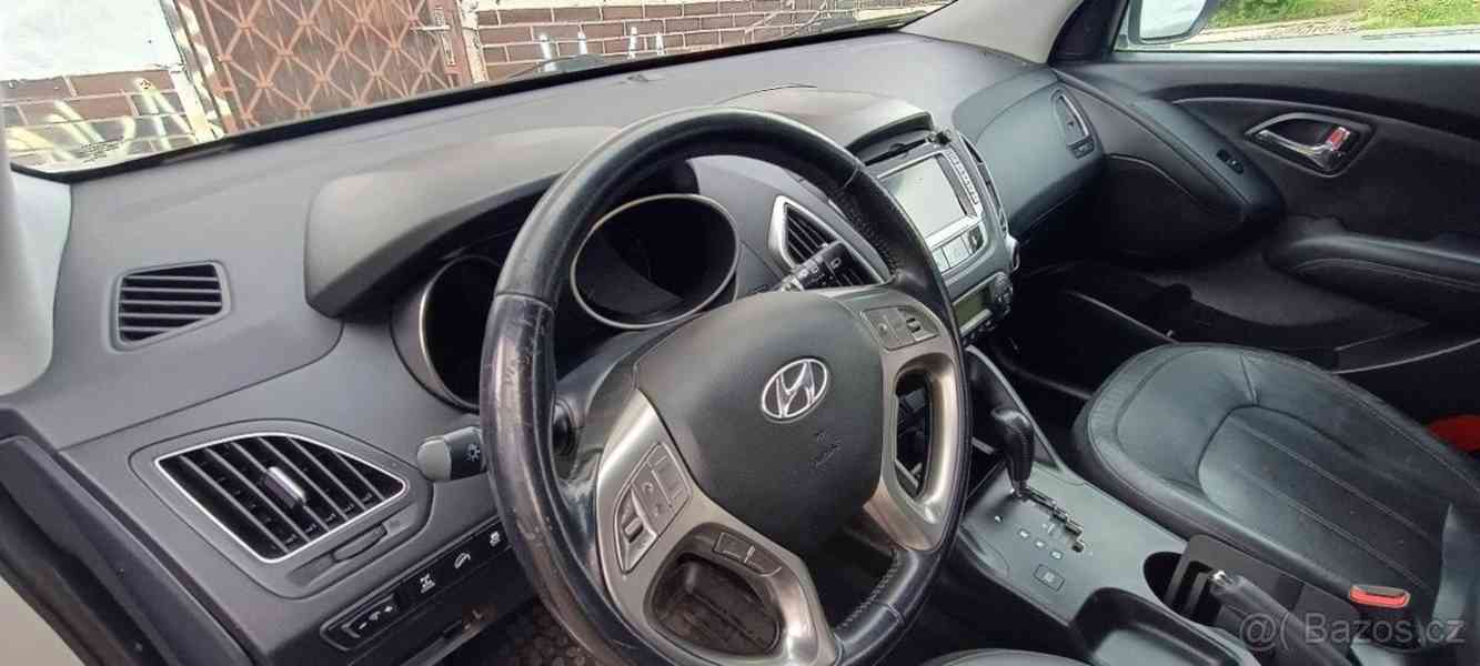 Hyundai ix35 2,0 - foto 6