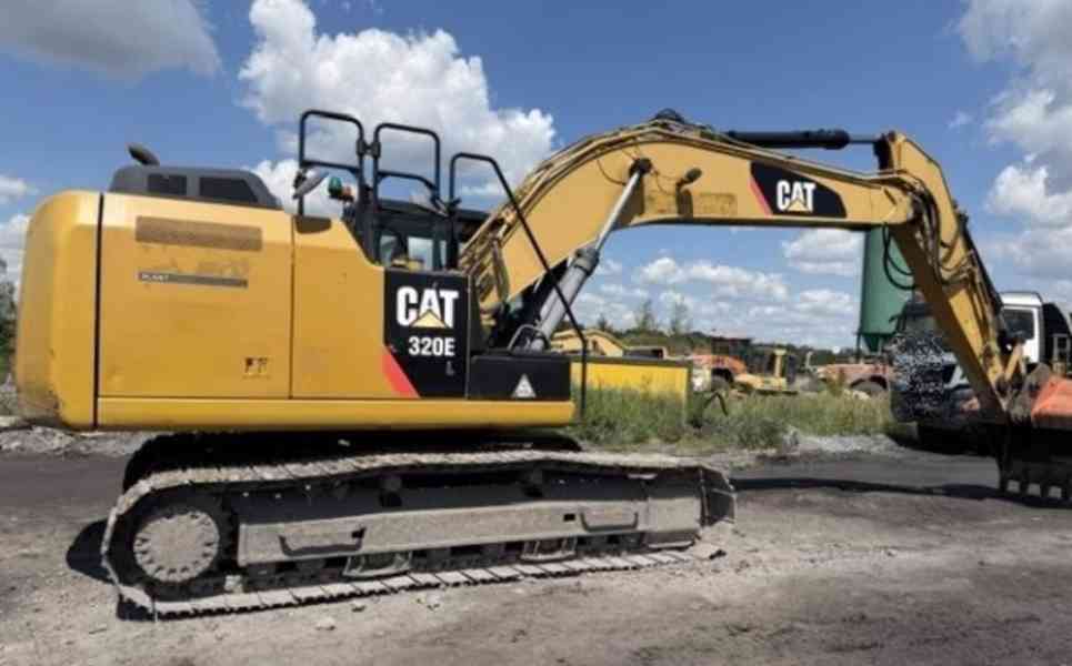 22.5t bagr VÁHA CAT 320E Long nové pásy+rozety - foto 1