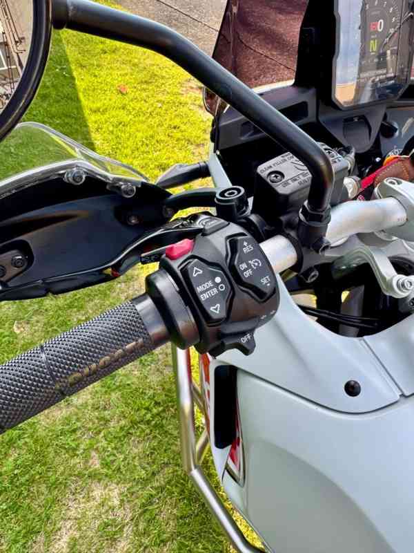 Ducati Desert X Lucky Explorer - foto 6