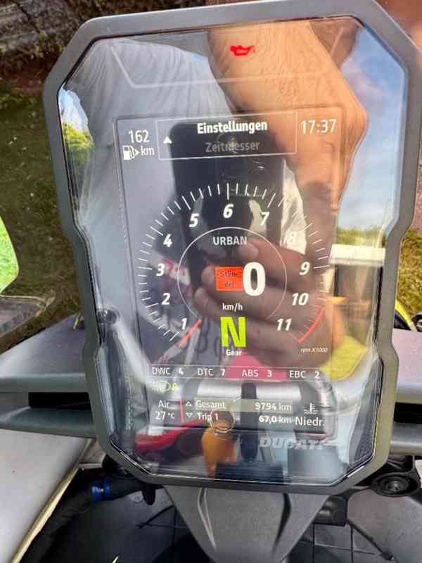 Ducati Desert X Lucky Explorer - foto 5