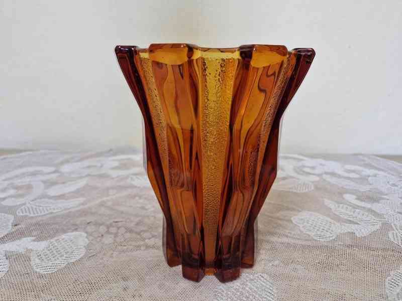 Kubistická váza Inwald Rudolf Schroter medové sklo - foto 2