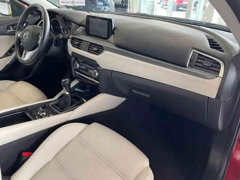 Mazda 6 2,0i Kombi Sports-Line LED 121kw - foto 19