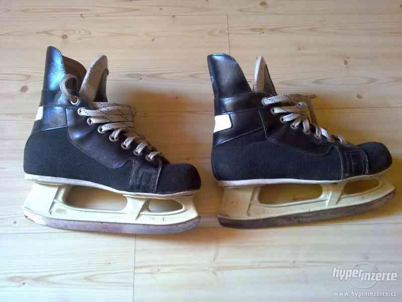 zimni brusle zn. Intersport 60 vel. 38 - foto 1