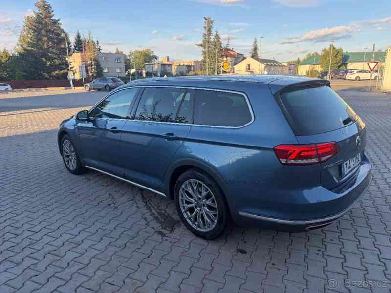 Volkswagen Passat 2,0 - foto 2