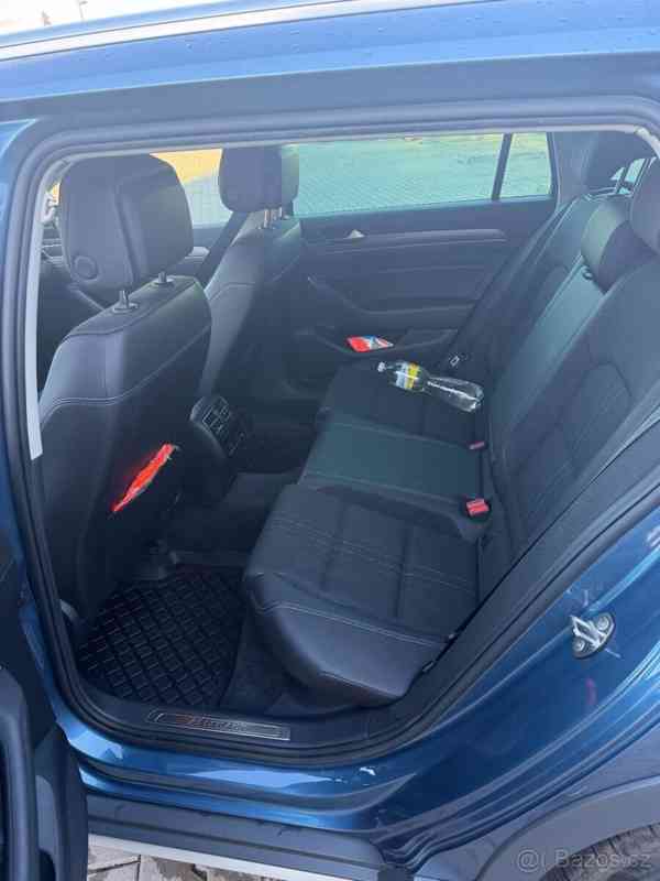 Volkswagen Passat 2,0 - foto 10