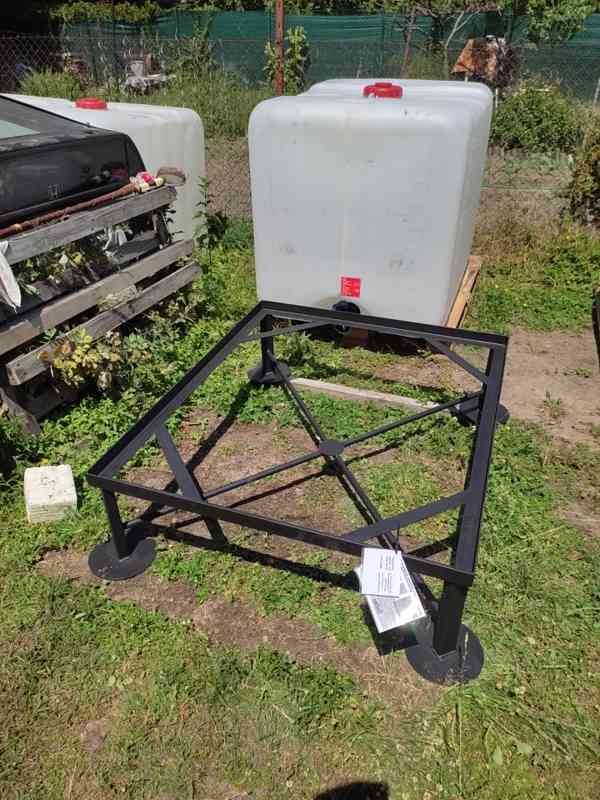IBC PODSTAVEC 3.200,-Kč V=50 cm PROSTĚJOV mob: 731 855 194 - foto 23
